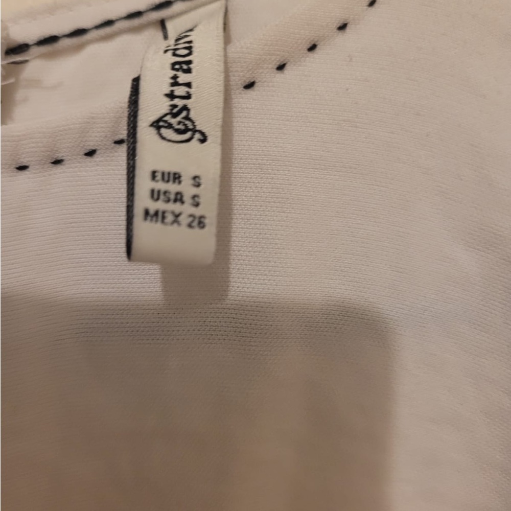 Blouse - Picture 2 of 3